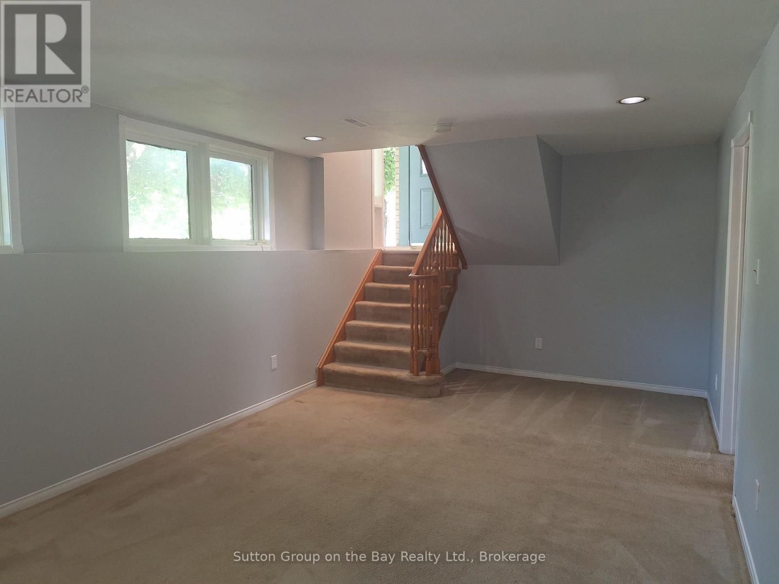 67 Fernbrook Drive, Wasaga Beach, Ontario  L9Z 1G4 - Photo 13 - S13472204