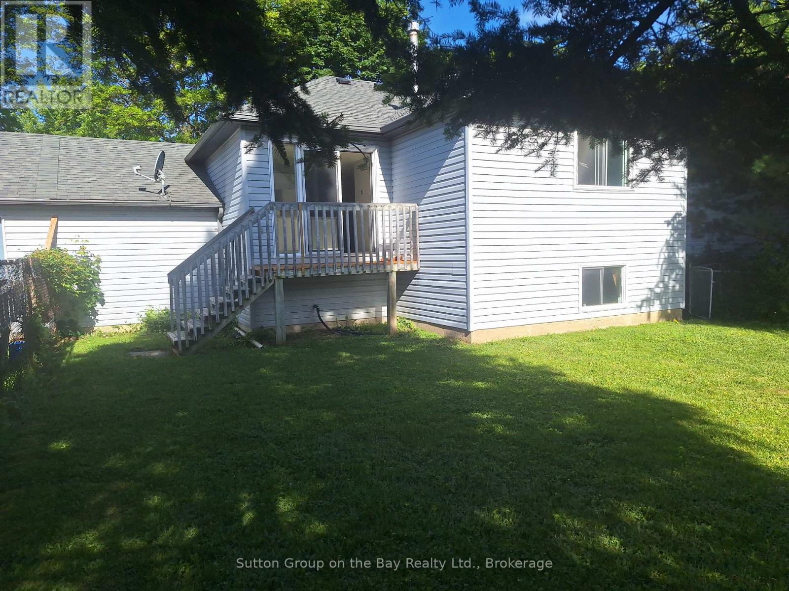 67 Fernbrook Drive, Wasaga Beach, Ontario  L9Z 1G4 - Photo 2 - S13472204