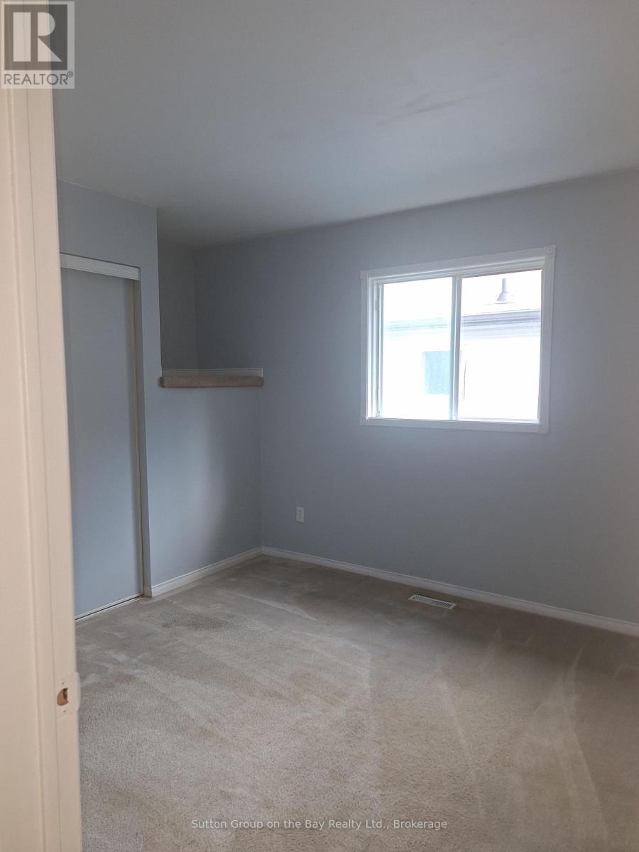 67 Fernbrook Drive, Wasaga Beach, Ontario  L9Z 1G4 - Photo 8 - S13472204