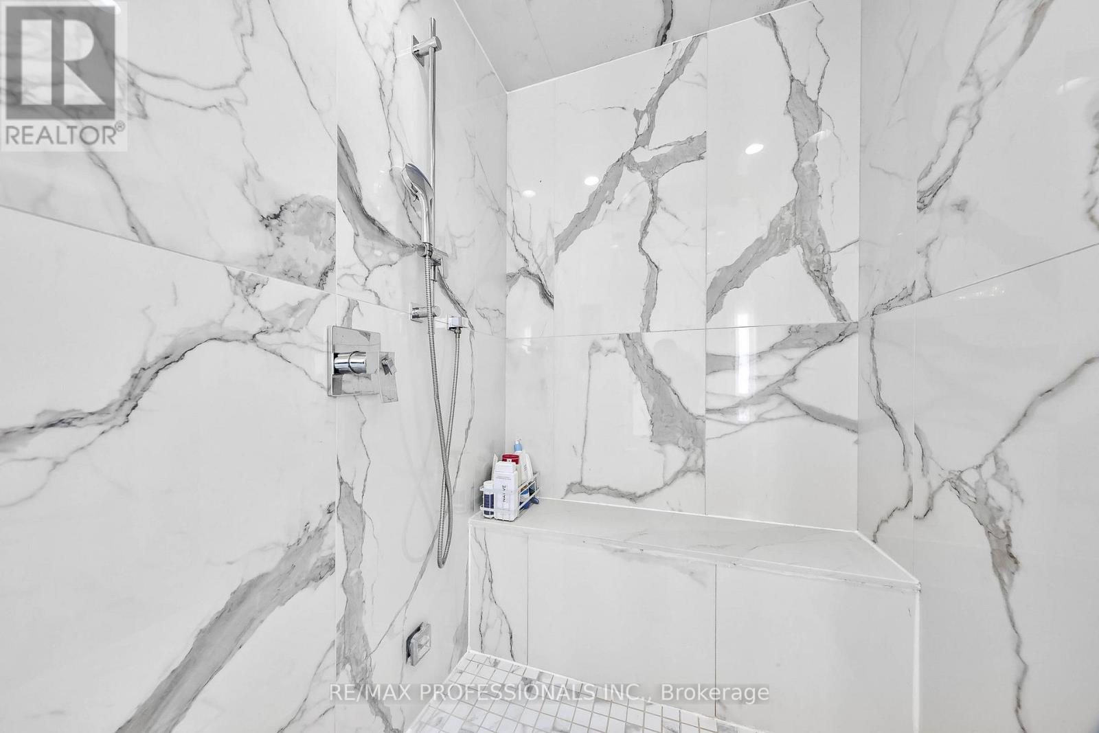 29 Avon Park, Toronto, Ontario  M8Z 3X4 - Photo 29 - W13472178