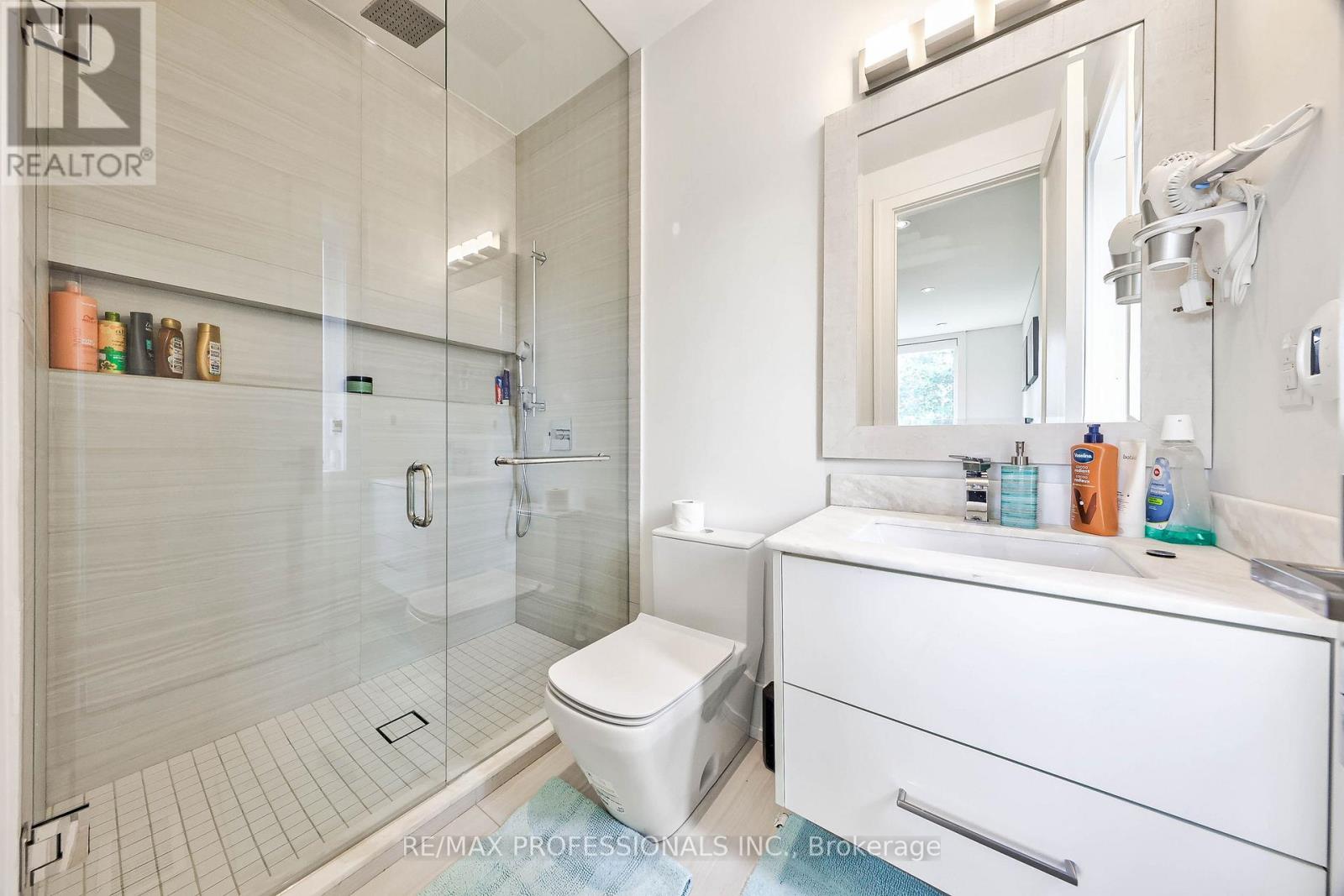 29 Avon Park, Toronto, Ontario  M8Z 3X4 - Photo 35 - W13472178