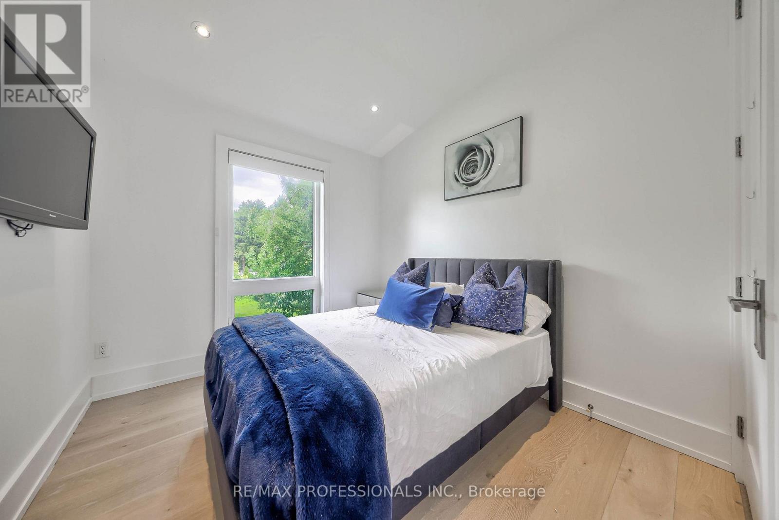 29 Avon Park, Toronto, Ontario  M8Z 3X4 - Photo 38 - W13472178