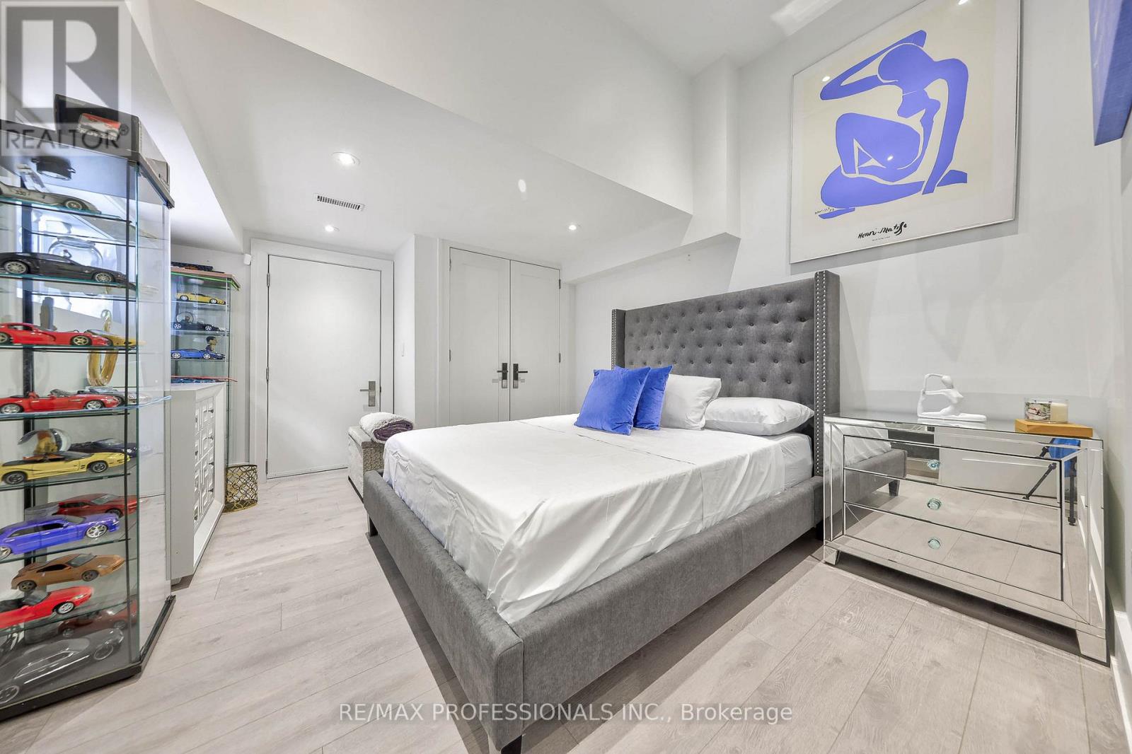29 Avon Park, Toronto, Ontario  M8Z 3X4 - Photo 43 - W13472178