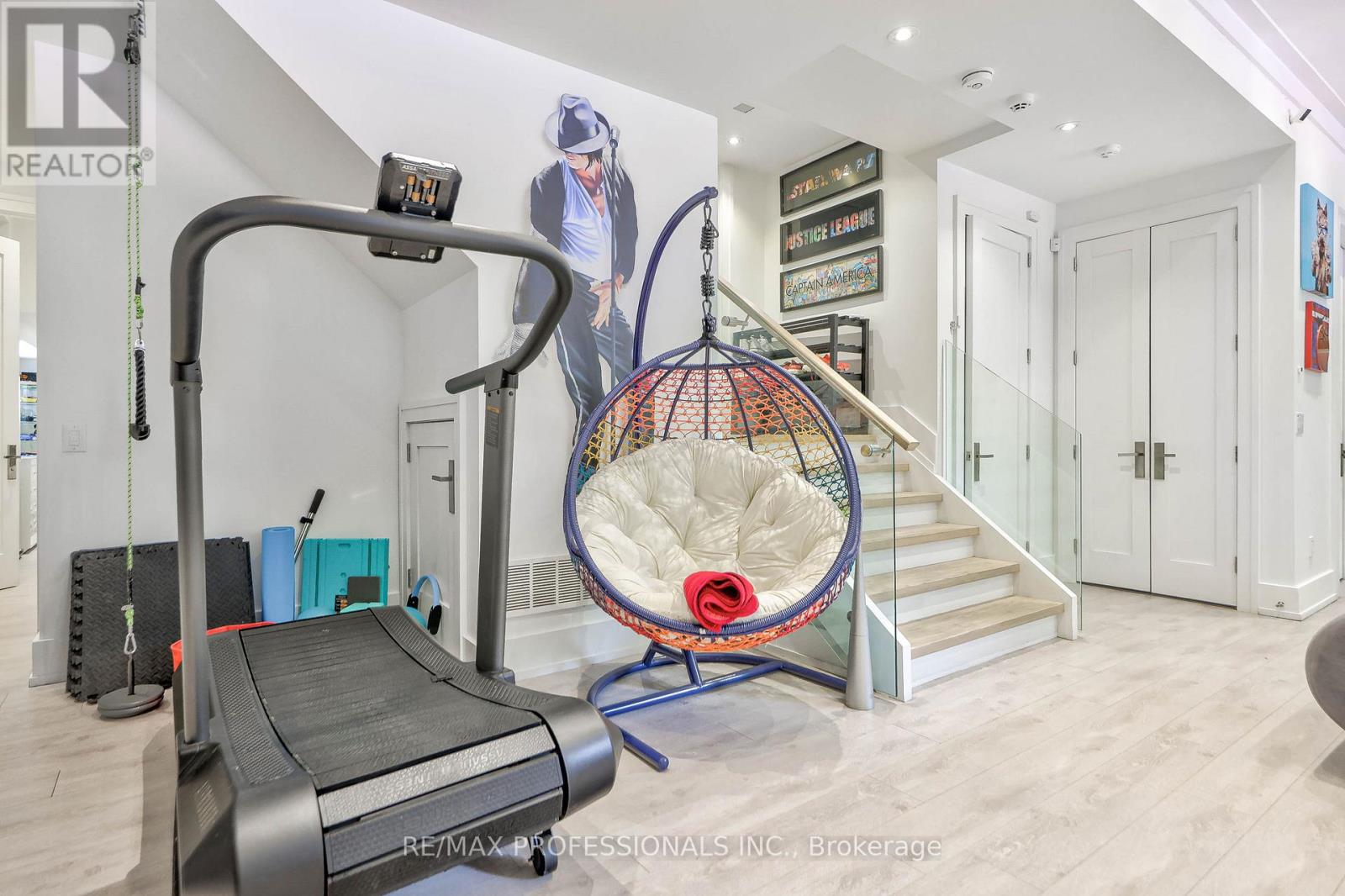 29 Avon Park, Toronto, Ontario  M8Z 3X4 - Photo 48 - W13472178