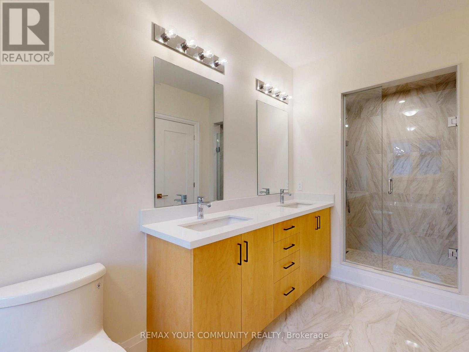 43 Schmeltzer Crescent, Richmond Hill, Ontario  L4E 1K9 - Photo 10 - N13471318