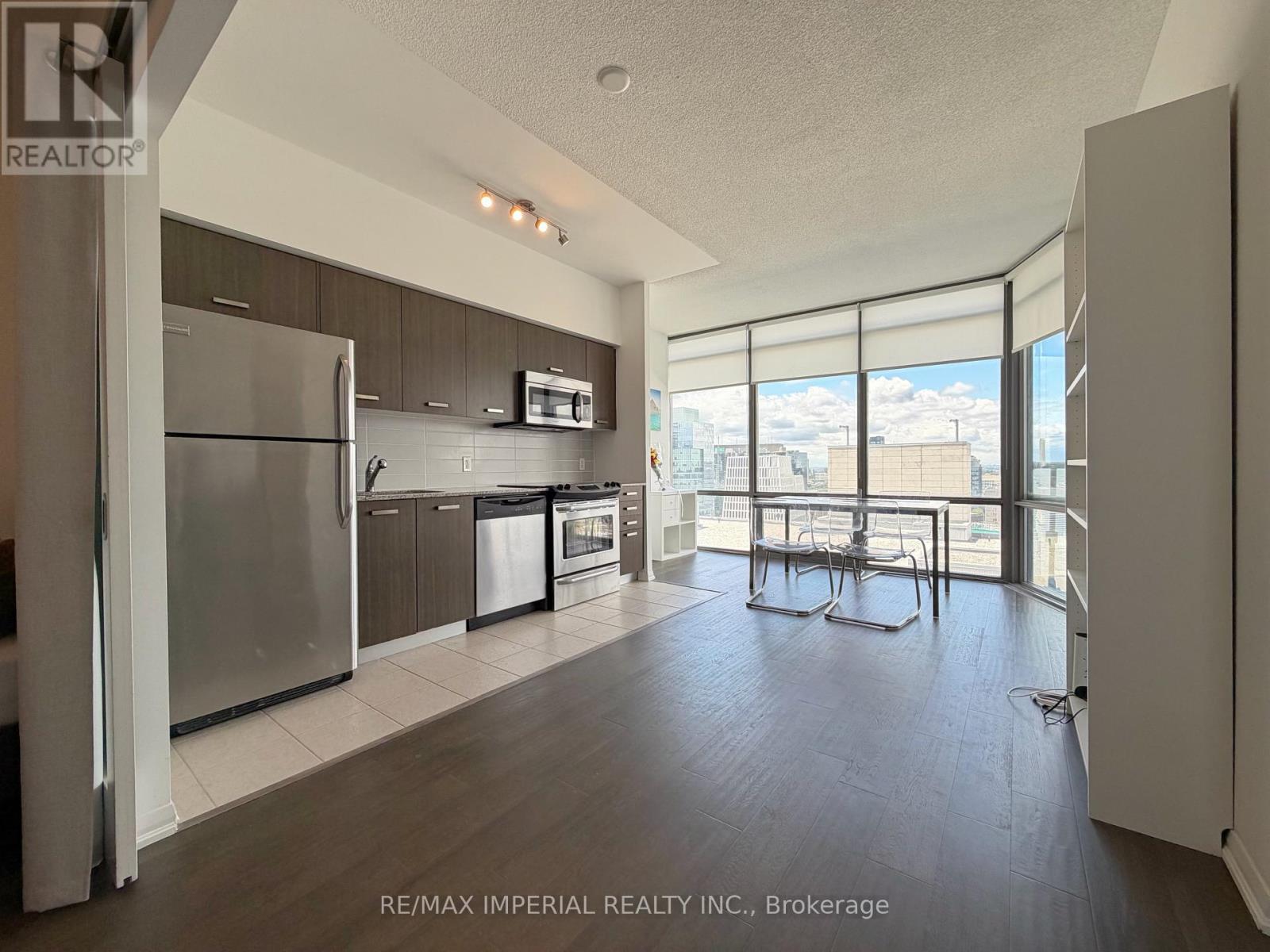 1802 - 832 Bay Street, Toronto, Ontario  M5S 1Z6 - Photo 5 - C13471556