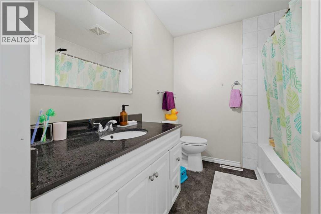 6208 37 Street SW, Calgary, Alberta  T3E 5M8 - Photo 11 - A2322498