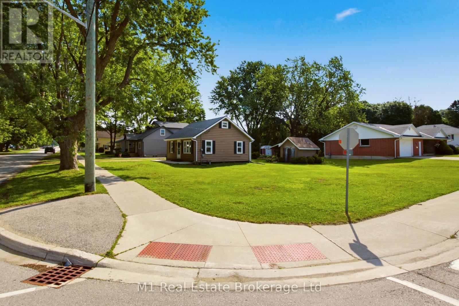 204 King Street E, Wellington North (Mount Forest), Ontario  N0G 2L2 - Photo 5 - X13472268
