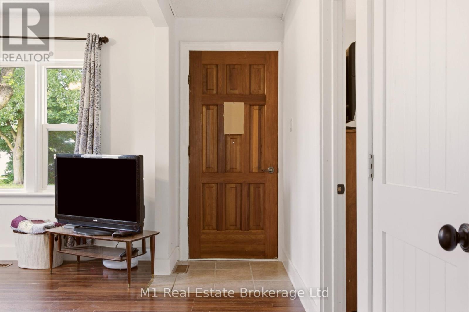 204 King Street E, Wellington North (Mount Forest), Ontario  N0G 2L2 - Photo 7 - X13472268