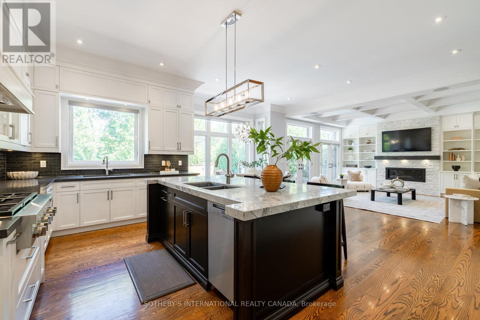 242 Betty Ann Drive, Toronto, Ontario  M2R 1A7 - Photo 13 - C13472242