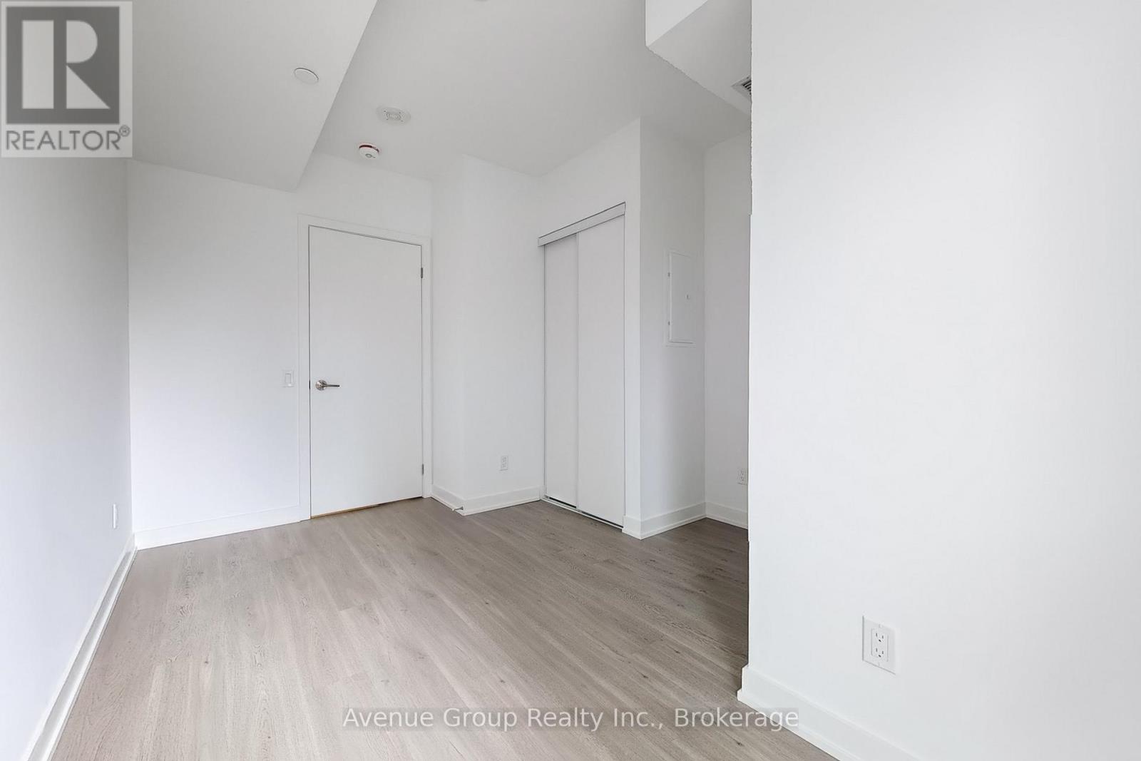 708 - 8 Wellesley Street W, Toronto, Ontario  M4Y 0J5 - Photo 30 - C13472244