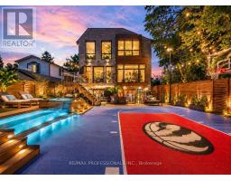 29 AVON PARK, Toronto, Ontario