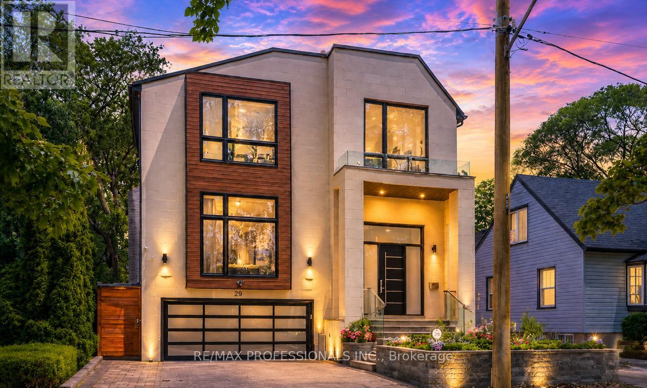 29 Avon Park, Toronto, Ontario  M8Z 3X4 - Photo 2 - W13472178