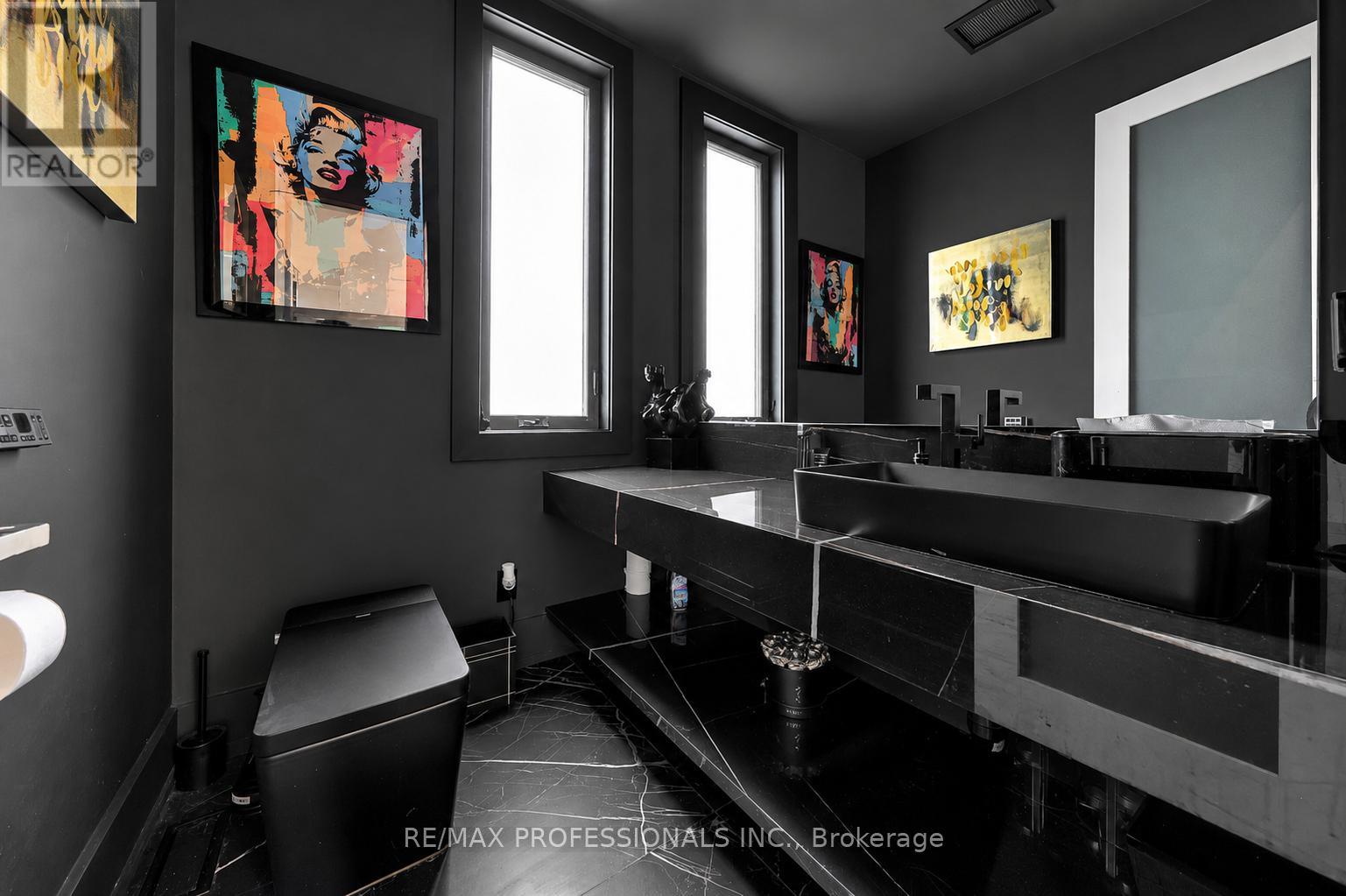 29 Avon Park, Toronto, Ontario  M8Z 3X4 - Photo 23 - W13472178