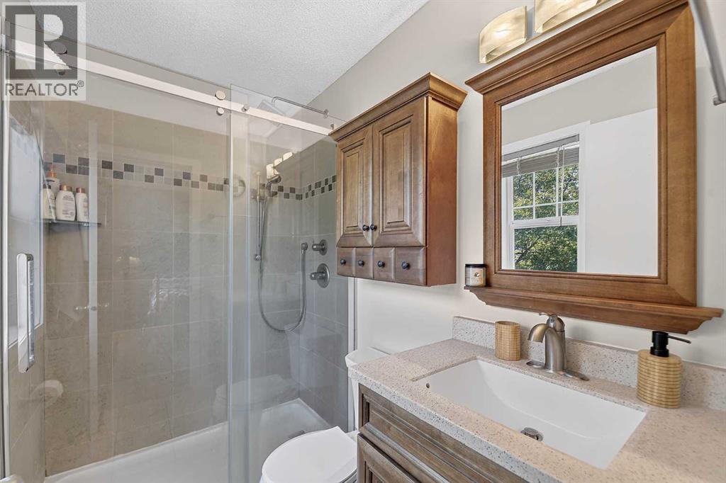 121 Prestwick Park Se, Calgary, Alberta  T2Z 3L6 - Photo 23 - A2321261