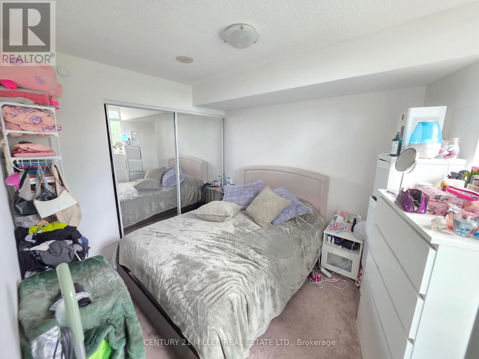 2205 - 9 Valhalla Inn Road, Toronto, Ontario  M9B 0B2 - Photo 17 - W13472284