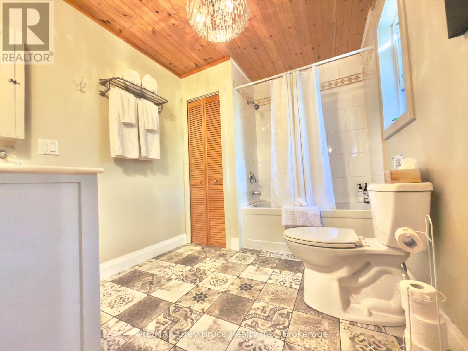 67 Big Tub Road, Northern Bruce Peninsula, Ontario  N0H 2R0 - Photo 24 - X13471324