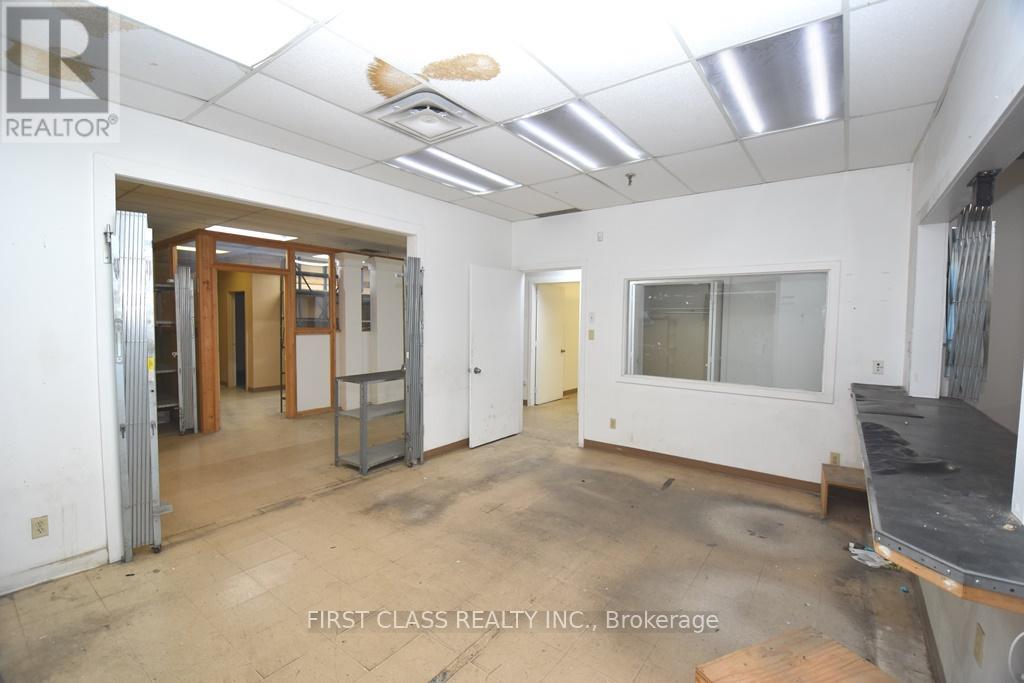 2 - 3 Carlaw Avenue, Toronto, Ontario  M4M 2R6 - Photo 2 - E12779934