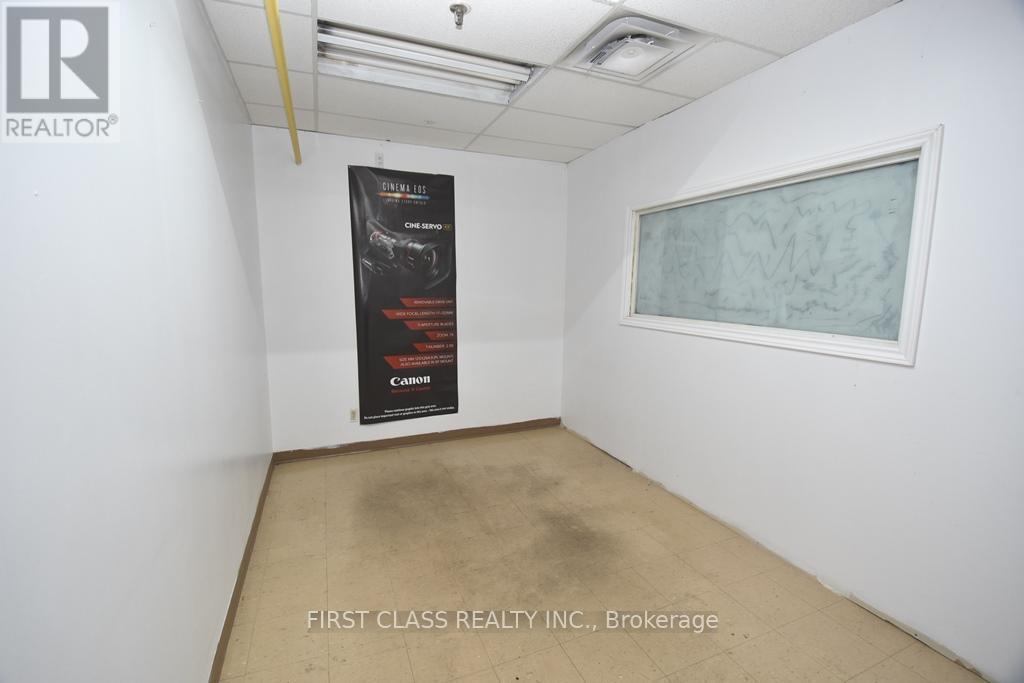 2 - 3 Carlaw Avenue, Toronto, Ontario  M4M 2R6 - Photo 4 - E12779934