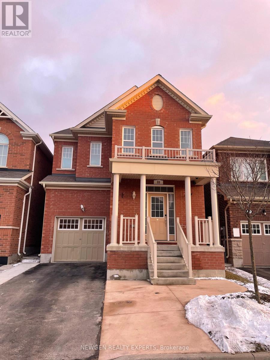33 BANNISTER CRESCENT, Brampton, Ontario
