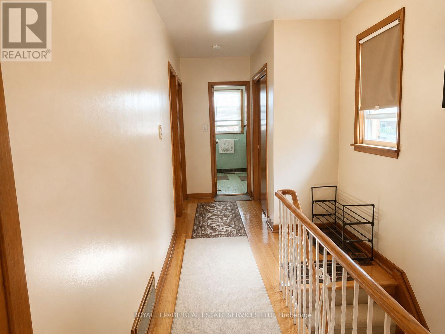 5 Pendrith Street, Toronto, Ontario M6G 1R6 - Photo 8 - W13472316