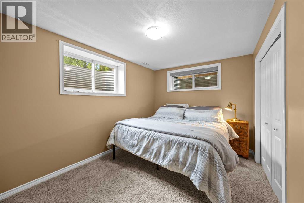 318 Coopers Drive SW, Airdrie, Alberta  T4B 0L8 - Photo 28 - A2318029