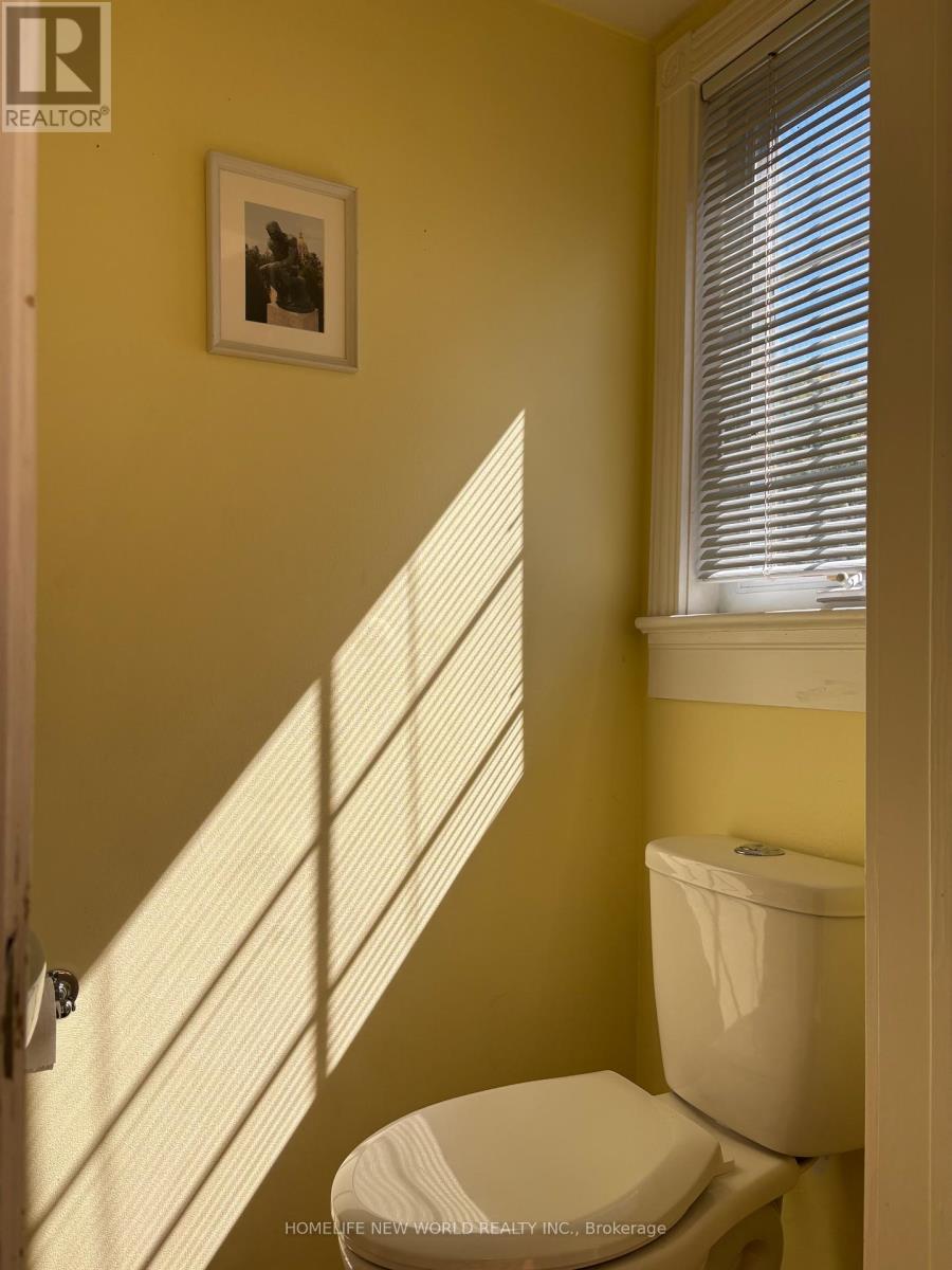 93 Durie Street, Toronto, Ontario M6S 3E7 - Photo 12 - W13472336