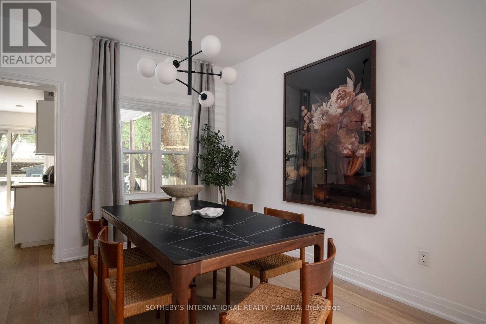 22 Connaught Avenue, Toronto, Ontario M4L 2V9 - Photo 9 - E13457150