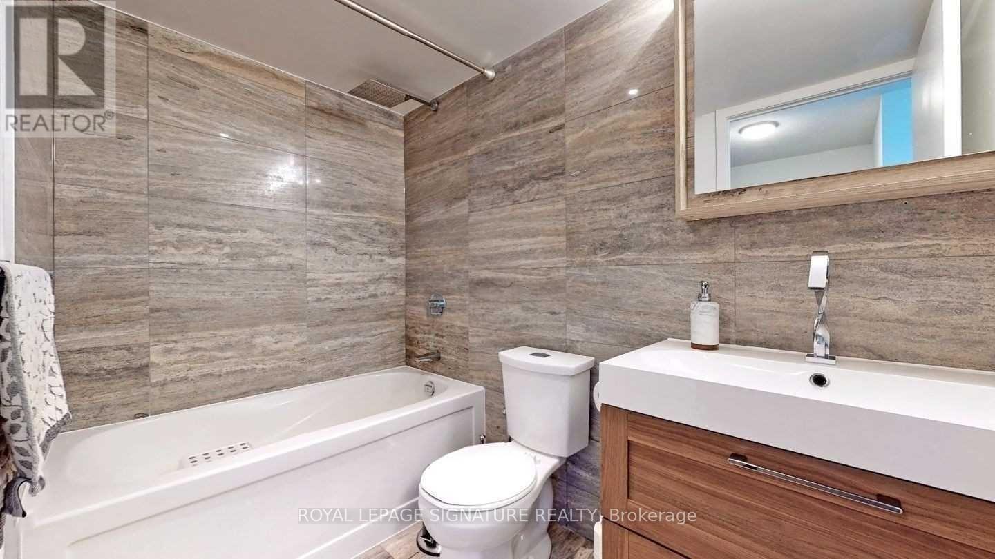 2306 - 15 Iceboat Terrace, Toronto, Ontario  M5V 4A5 - Photo 11 - C13472374