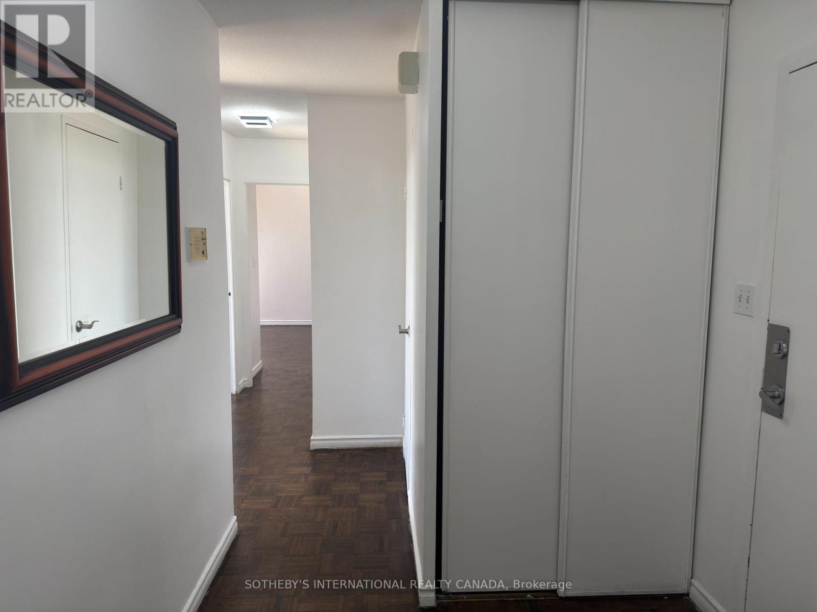 706 - 60 Pavane Linkway Way, Toronto, Ontario  M3C 2Y6 - Photo 5 - C13472376