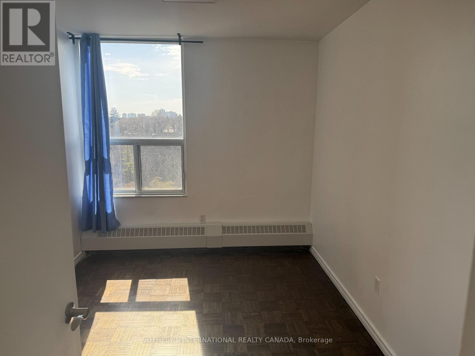 706 - 60 Pavane Linkway Way, Toronto, Ontario  M3C 2Y6 - Photo 6 - C13472376