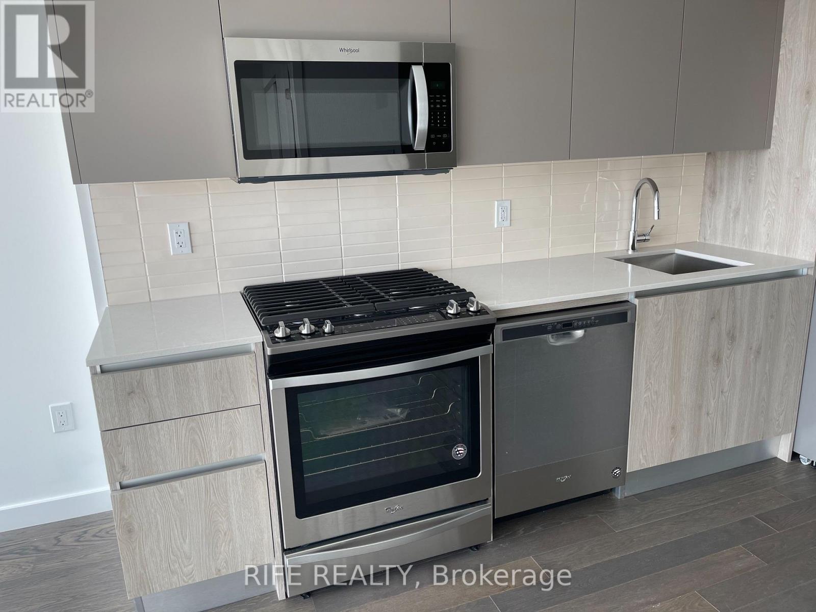 1801 - 2a Church Street, Toronto, Ontario  M5E 0E1 - Photo 3 - C13472388