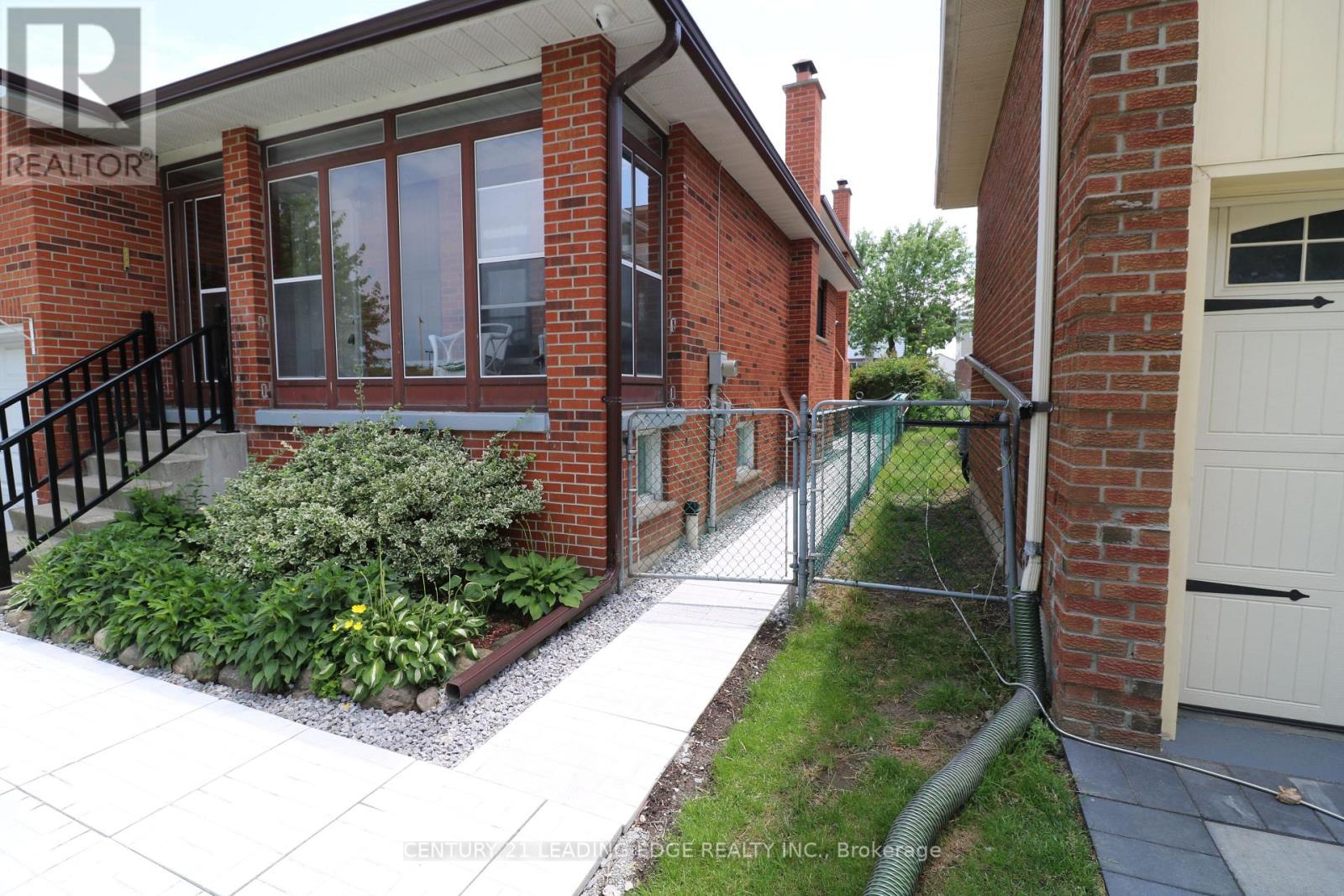 Bsmt - 263 Ingleton Boulevard, Toronto, Ontario  M1V 2A3 - Photo 2 - E13472358