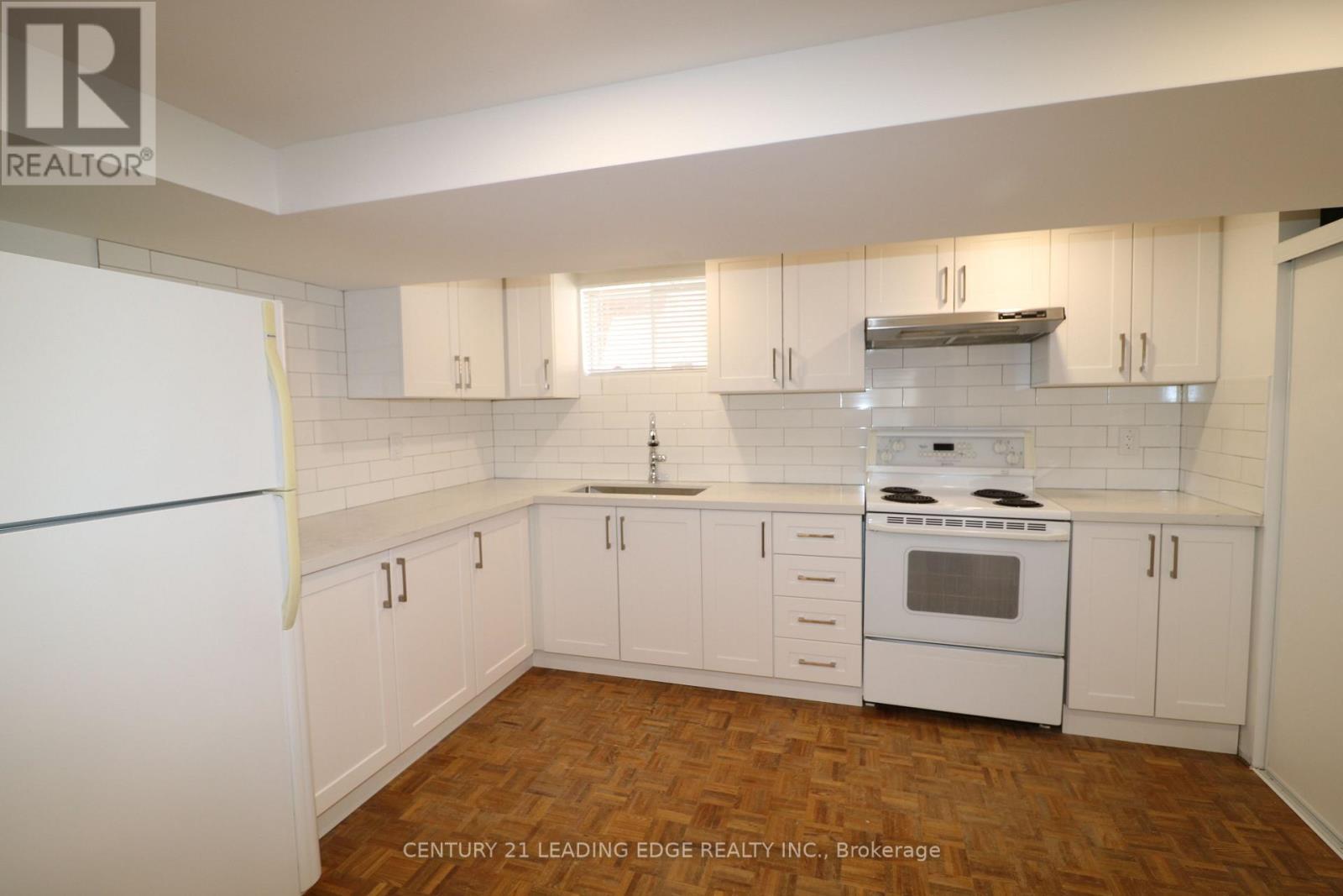 Bsmt - 263 Ingleton Boulevard, Toronto, Ontario  M1V 2A3 - Photo 7 - E13472358