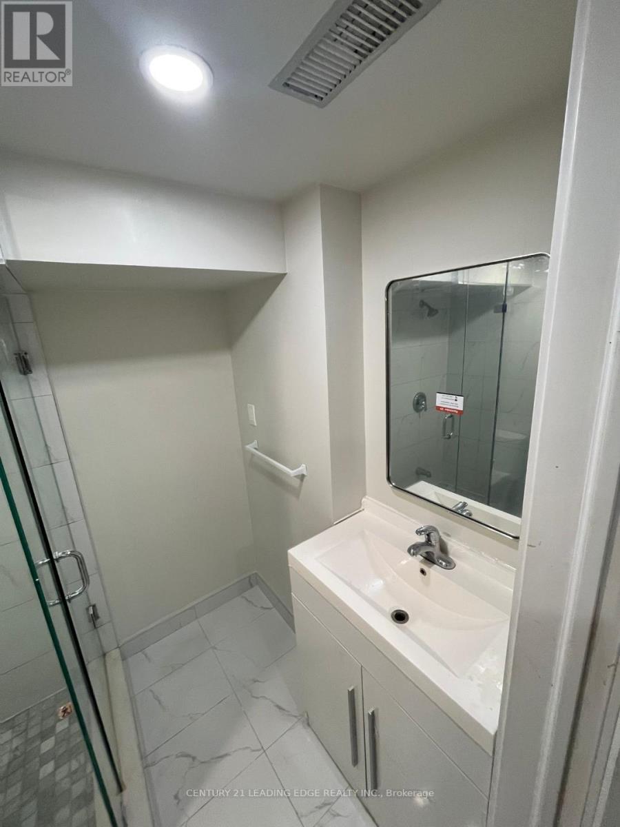 105 Wye Valley Road, Toronto, Ontario  M1P 2A7 - Photo 10 - E13472398