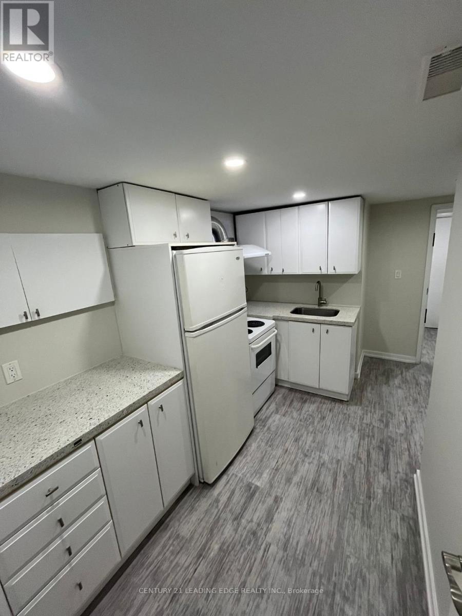 105 Wye Valley Road, Toronto, Ontario  M1P 2A7 - Photo 6 - E13472398