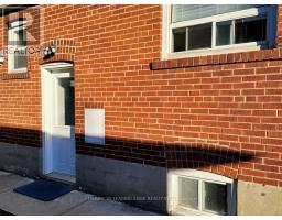 105 WYE VALLEY ROAD, Toronto, Ontario