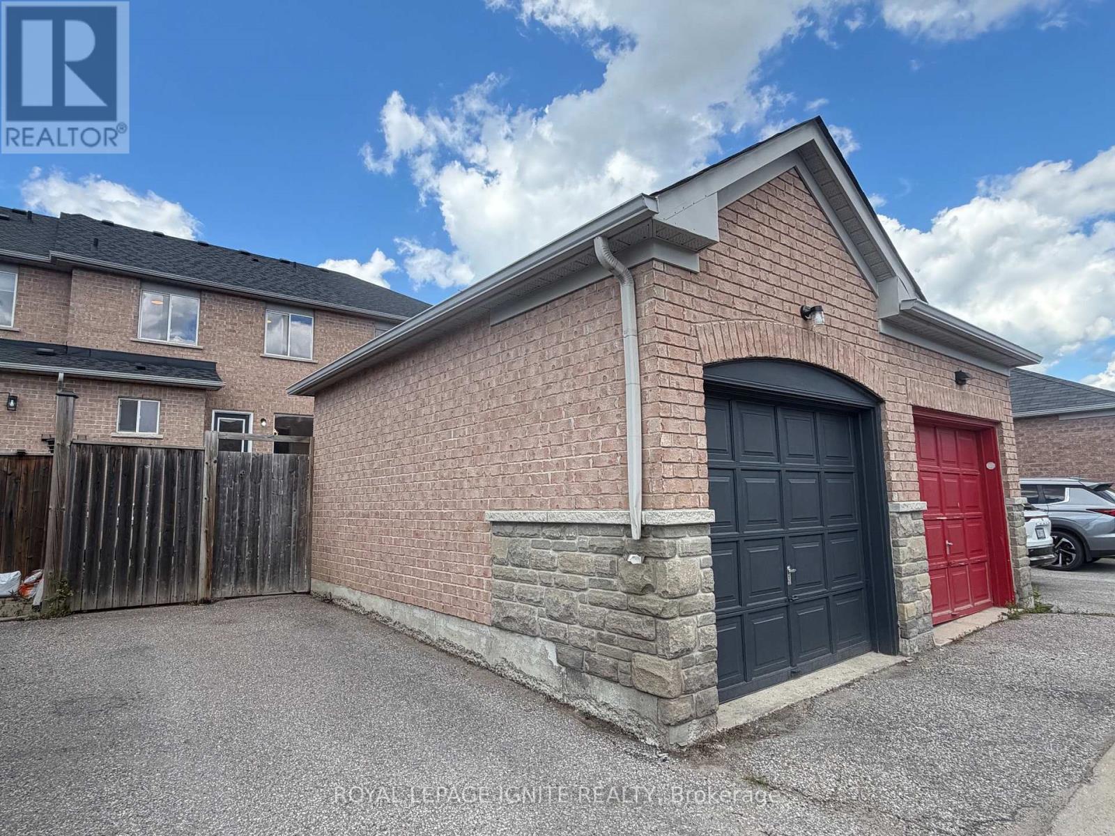 550 Hoover Park Drive, Whitchurch-Stouffville, Ontario  L4A 0S8 - Photo 24 - N13467786