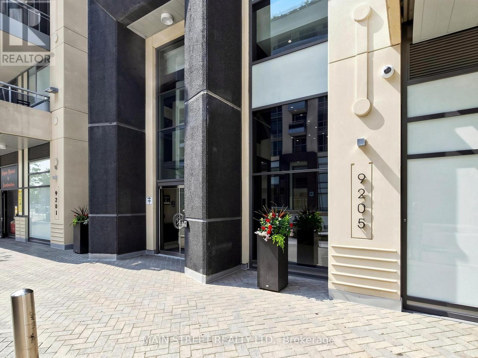 1712 - 9205 Yonge Street, Richmond Hill, Ontario L4C 1V5 - Photo 4 - N13472366