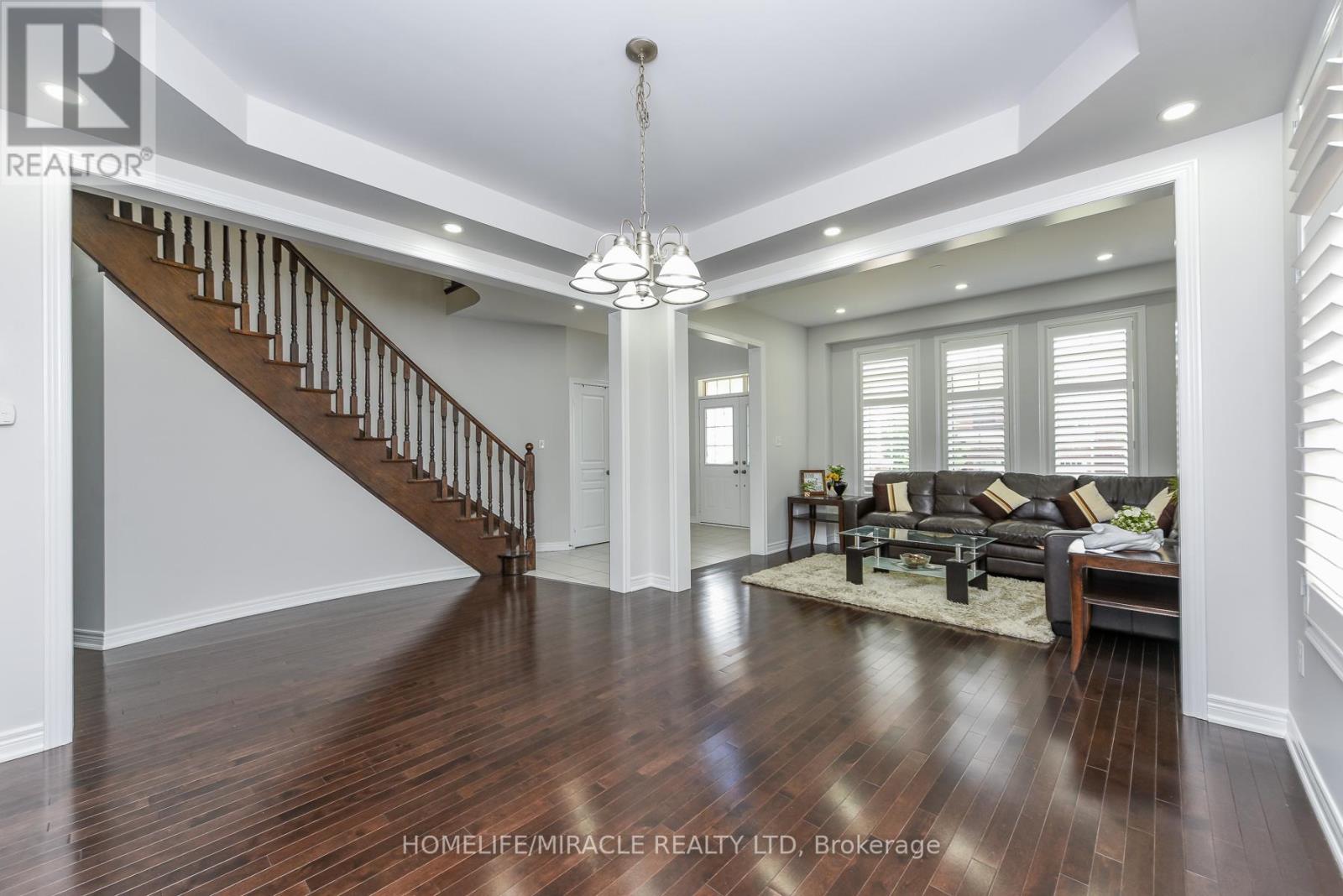 10 Danfield Court, Brampton, Ontario  L6Y 2X9 - Photo 17 - W13472360