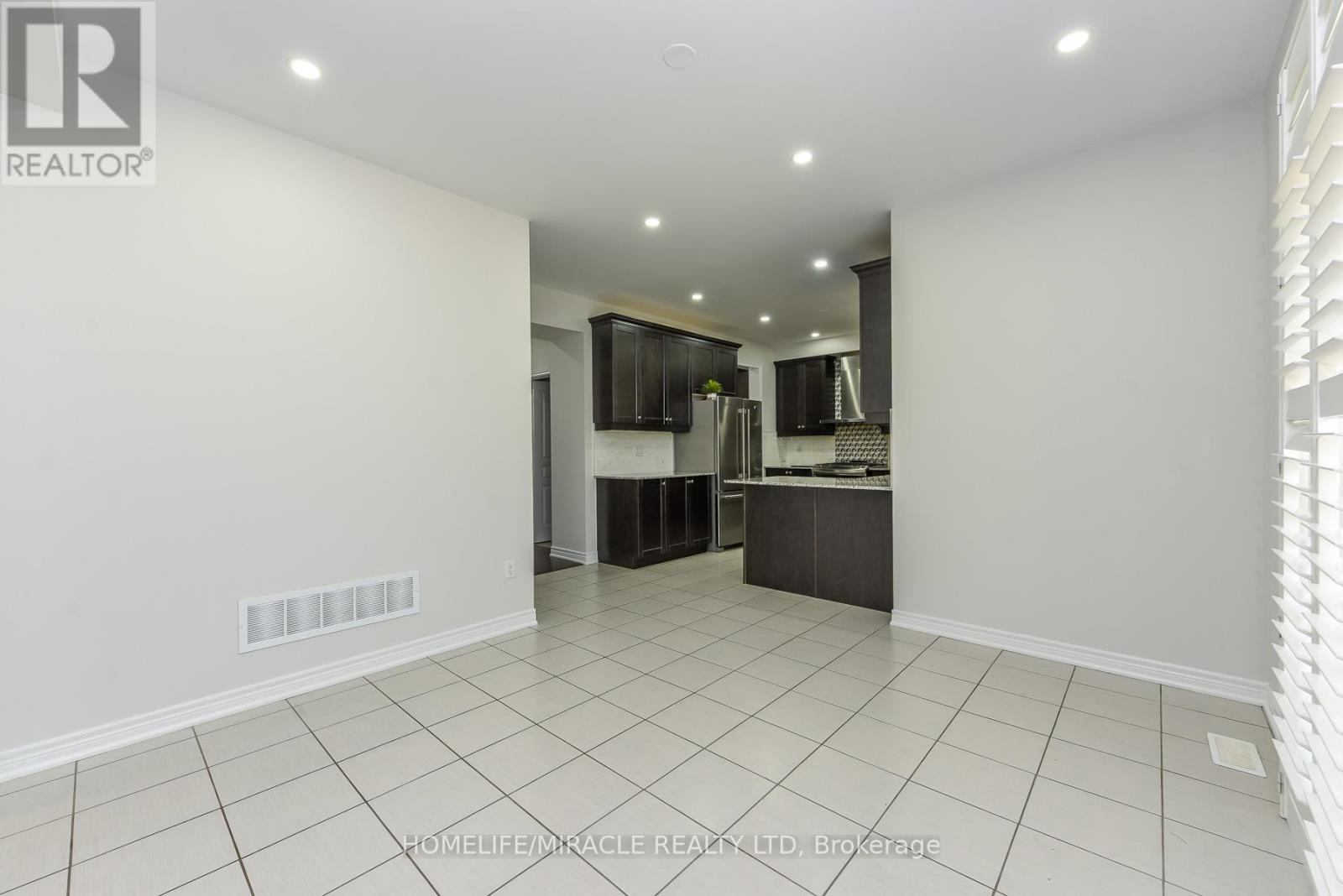 10 Danfield Court, Brampton, Ontario  L6Y 2X9 - Photo 31 - W13472360