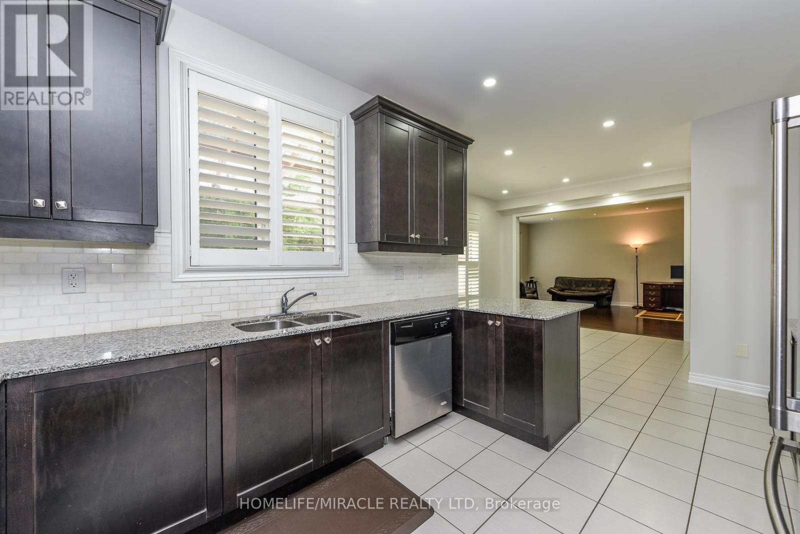 10 Danfield Court, Brampton, Ontario  L6Y 2X9 - Photo 38 - W13472360