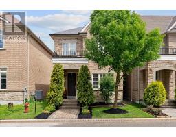 6 MAYAPPLE LANE, Richmond Hill, Ontario