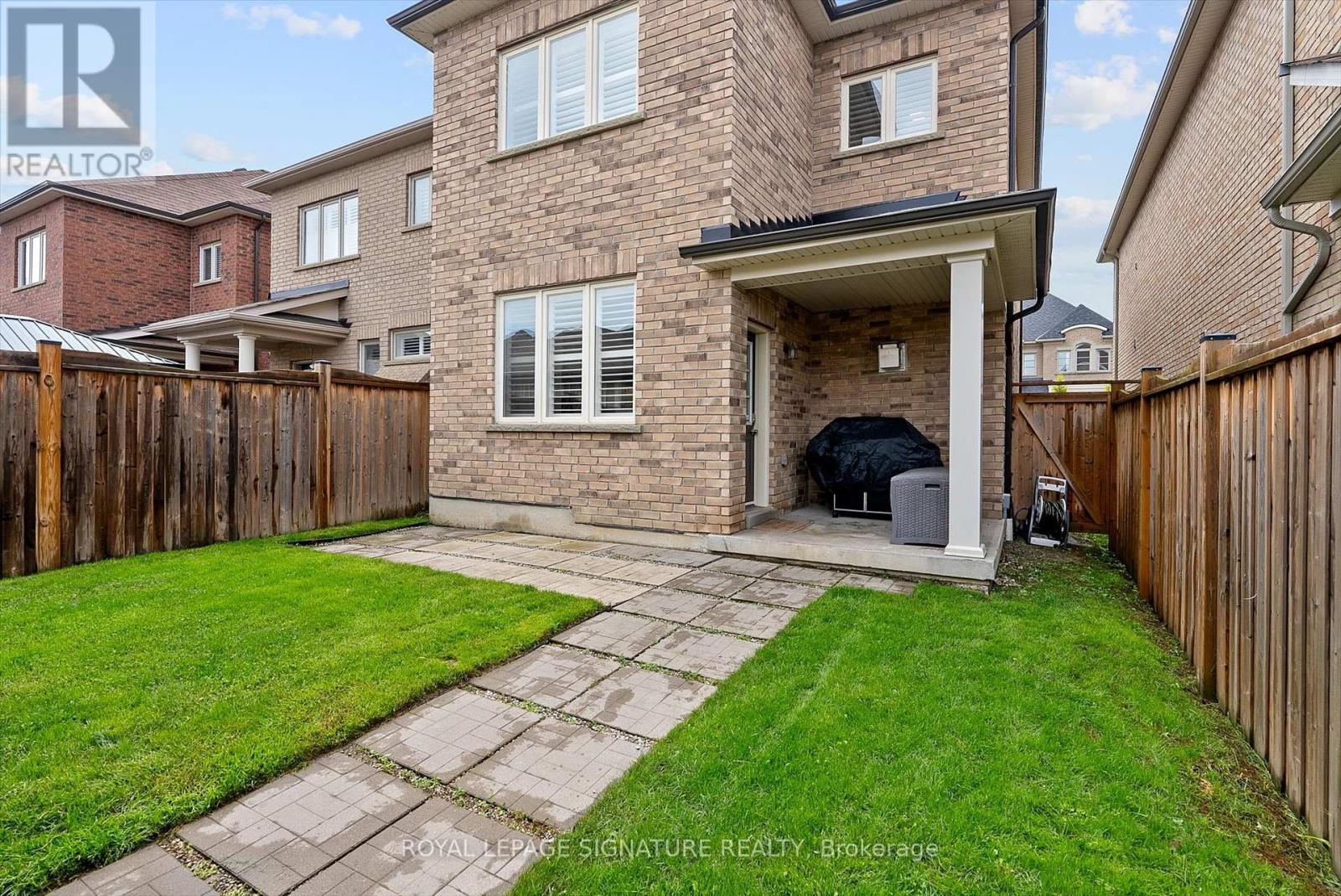 6 Mayapple Lane, Richmond Hill, Ontario L4E 1B8 - Photo 46 - N13469540