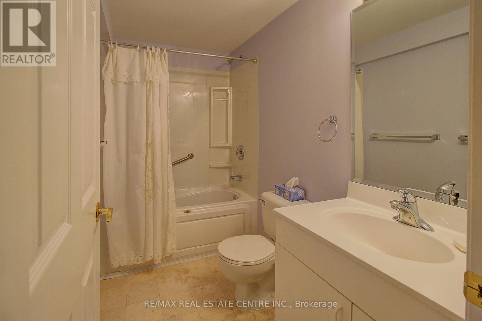 17 Golf Links Drive, Brampton, Ontario  L6R 1W5 - Photo 23 - W13471424