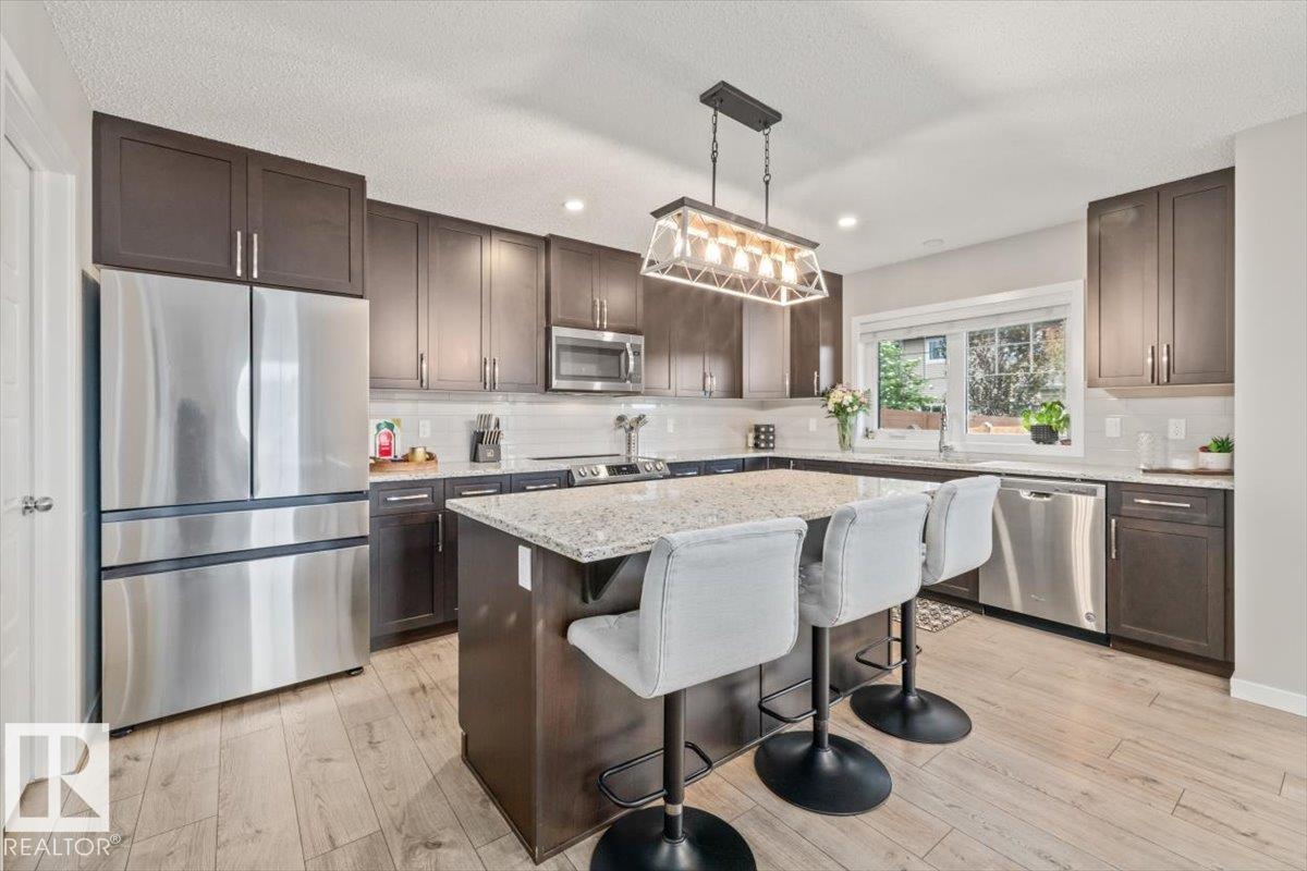 1 James Cr, St. Albert, Alberta  T8N 7S6 - Photo 7 - E4494333