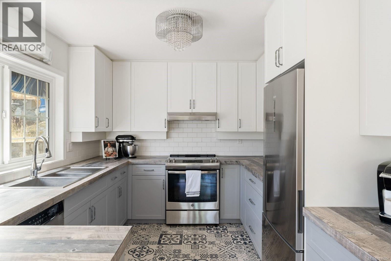 764 Richmond Ave, Victoria, British Columbia  V8S 3Z2 - Photo 15 - 1039268