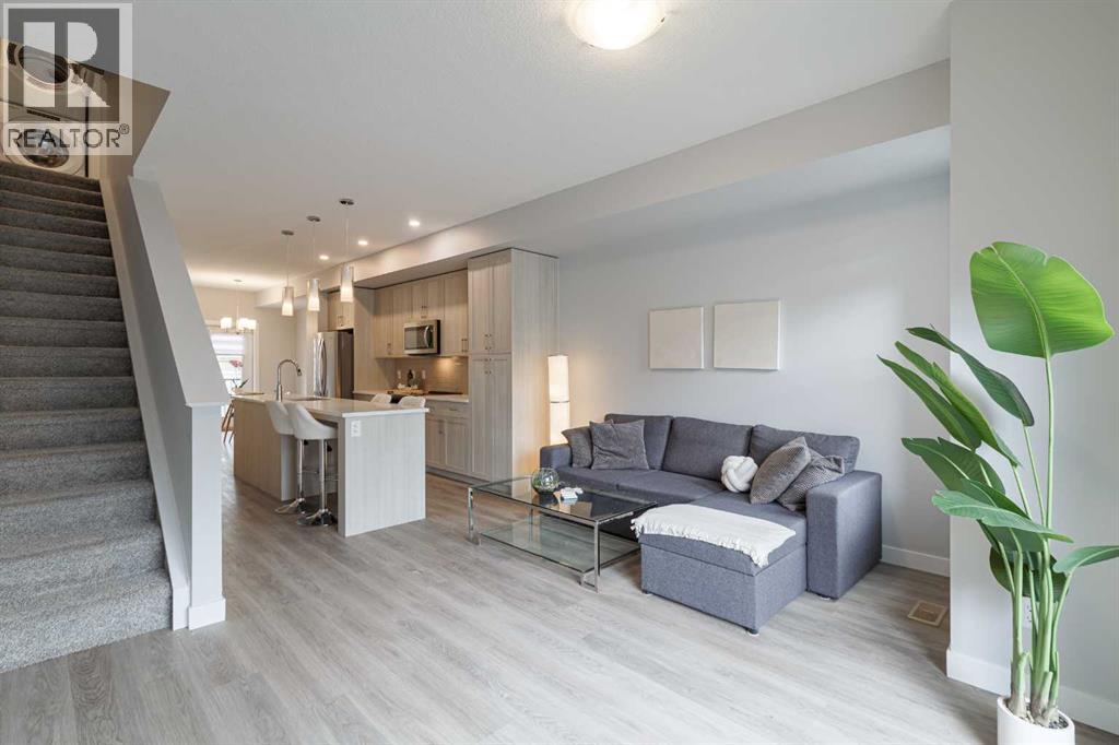 930 Sage Hill Grove NW, Calgary, Alberta  T3R 2A2 - Photo 3 - A2322151