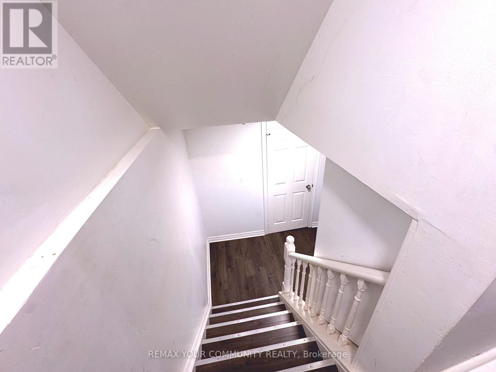 LOWER - 1564 MARSHCOURT DRIVE, Pickering, Ontario