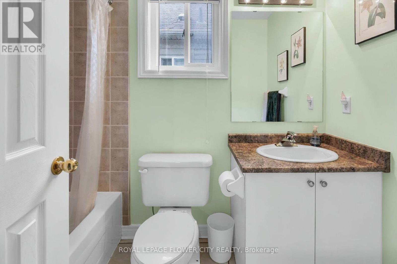 15 Ridgemore Crescent, Brampton, Ontario  L7A 2L6 - Photo 17 - W13472428